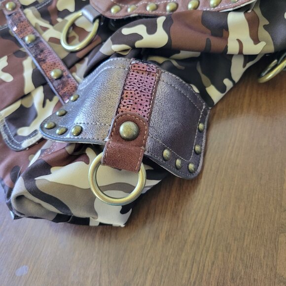 Kathy Van Zeeland Brown Camouflage Shoulder Bag.  Hobo Style camo print purse - Picture 5 of 16
